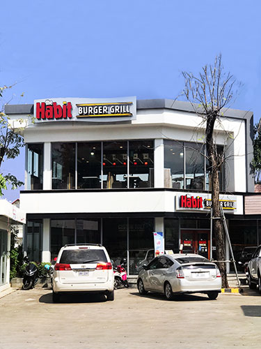 Habit Burger, Mao Tse Toung Branch